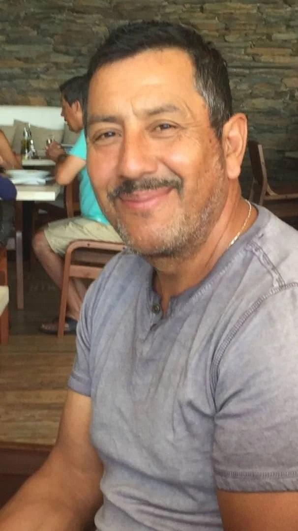 <em>Roberto L</em>